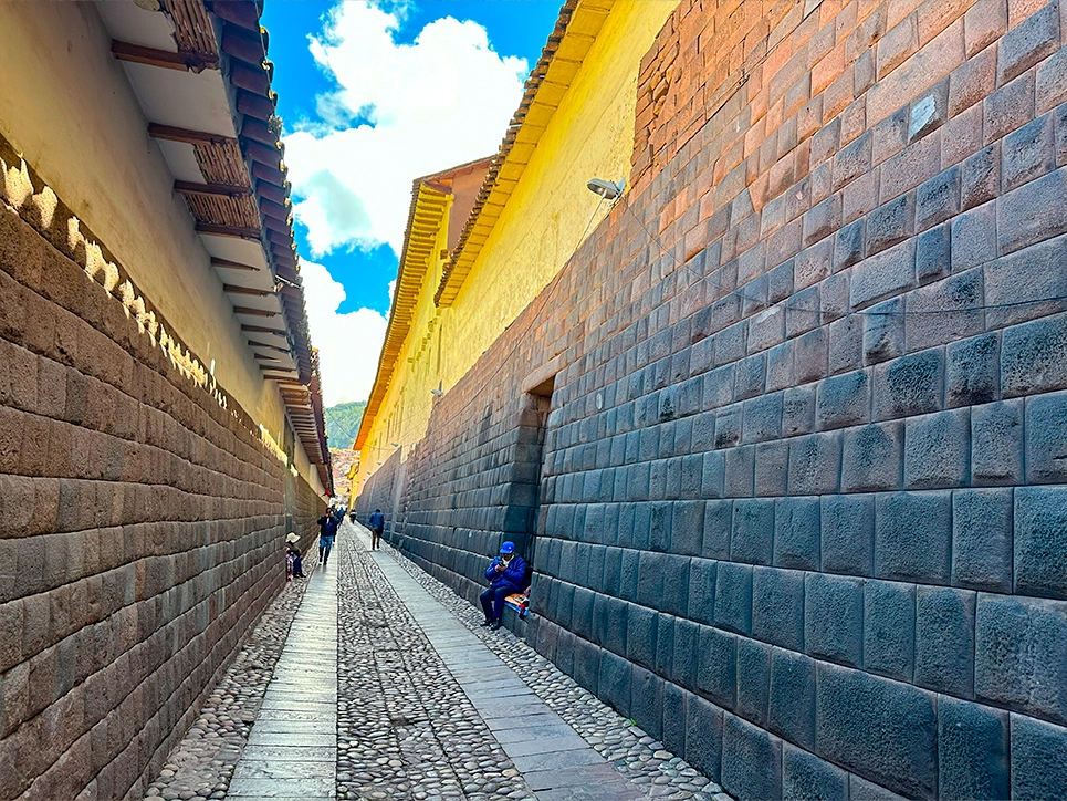 Cusco Clasico - Calle Loreto